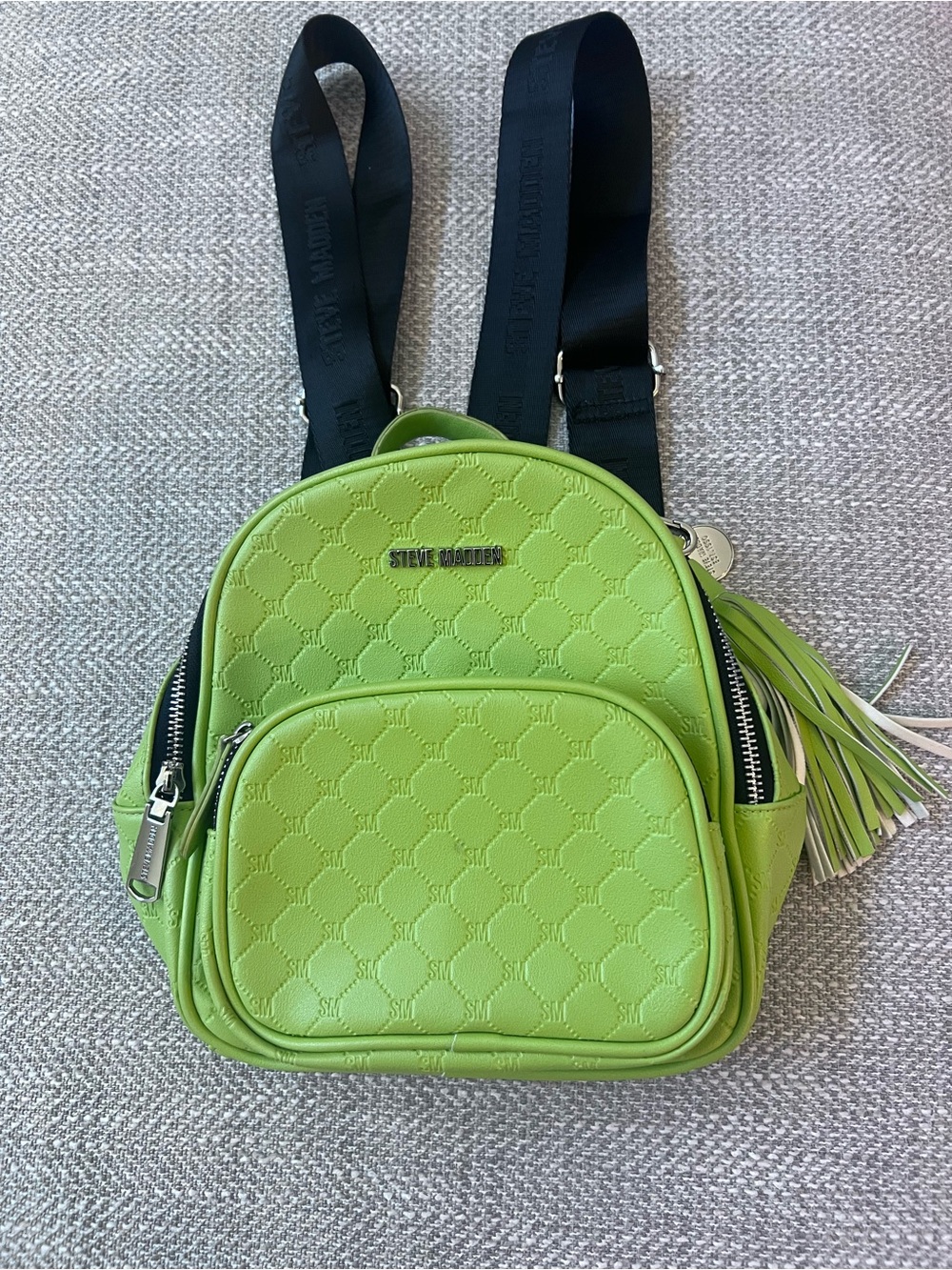 Steve Madden Neon Lime Quilted Mini Backpack super cute with sunglasses case - Picture 2 of 16
